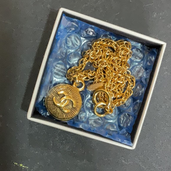 Chanel Necklace - Picture 1 of 1